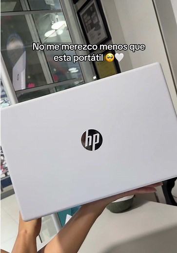 Laptop HP OmniBook 5: Regalo Perfecto para San Valentín