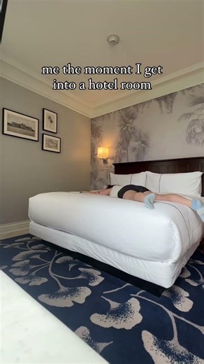 FIRST THING I DO???? 🛏️🤭 - I made it to the BAHAMAS!!! 🇧🇸 It’s my first time here, and i’m