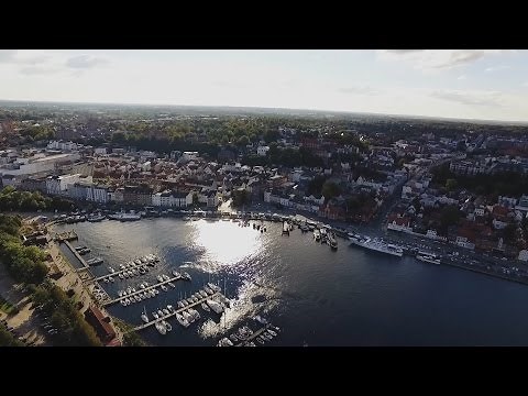 Flensborg - Mellem Himmel Og Fjord