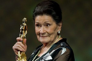 Ana Ofelia Murguía, voice of Mama Coco, dies at 90