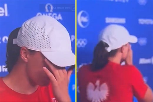 World No.1 Iga Swiatek walks away from interview in tears after heartbreaking Olympics semi-final defeat