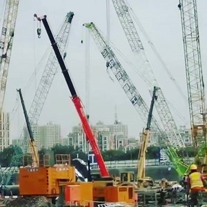 Four crawler crane tandem lift failed !! It was lucky that only one crawler crane fell ! Seems like the cargo gave way ! What do you think ? #cranepedia #crane #craneaga👷👷👷👷👷🇮🇷🇮🇷🇮🇷 #cranefail #craneaccident #craneoperator #craneareawesome #cranelife #craneporn #cranelife #cranechina #cranes | Cranepedia