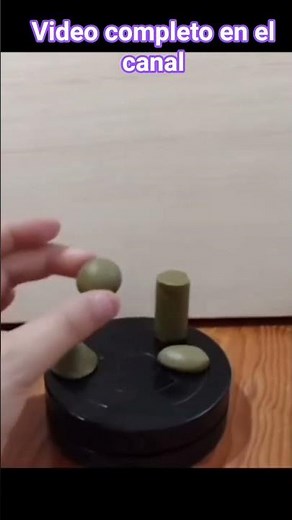 Tutorial on how to make a human figure out of modeling clay - introductory class on basic modeling