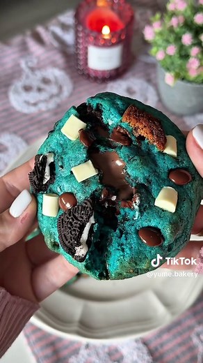 Delicious Blue Cookie Monster Cookies Recipe