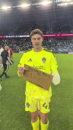 🤫🧤 SILENCED THE WONDERWALL