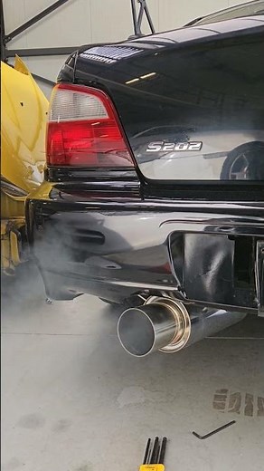 Impreza STI S202 Cold start (8K)