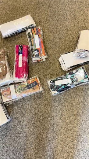 🧤 Glove season is officially back! From cozy knits to chic faux leather and everything in between, we’ve restocked all your favorite styles to keep your hands warm and stylish. Stop by Bella Gina Boutique or shop online — these customer favorites never last long! https://bellaginaboutique.com/collections/gloves | Bella Gina Boutique