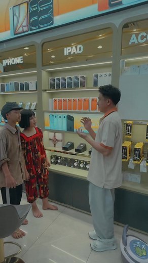 Con trai có hiếu với con trai con lắm #vuinhon #haihuoc #rtfun #iphoneHoangNam | RT Fun