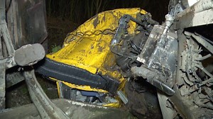 13K views · 266 reactions |  [Intervention] Accident de circulation impliquant 1 poids lourd Les sapeurs-#pompiers de l'arrondissement avesnois sont intervenus hier soir pour un poids lourd contenant 35 tonnes de déchets organiques industriels, qui s’est couché à hauteur de Houdain-lez-Bavay. Le traffic était fortement perturbé le temps des opérations. 13 pompiers déployés dans 4  | Sapeurs-Pompiers du Nord - SDIS 59 | Facebook