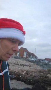 🌟 December is Social Wellness Month! 🌟 This time of year reminds us just how important connection truly is. Social wellness means building strong, supportive and nurturing relationships ones that help us grow, thrive, and feel grounded. ❤️ Joanne and Kate’s weekly sea swim is the perfect example celebrating community, friendship and those moments that lift us up. 🌊💙 Enjoy time with your community this month: ✨ Group classes ✨ Swimming sessions ✨ Club activities ✨ Moments with loved ones And 