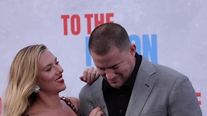 23K views · 141 reactions | Look at that smile! Channing Tatum and Scarlett Johansson at the German premiere of To The Moon are just adorable! ❤️ | WHO Magazine | Facebook