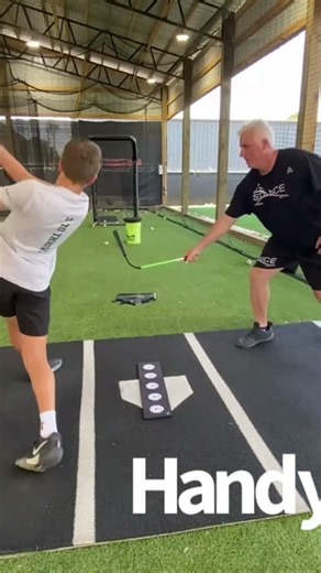 HandyTee.com offering a solution to the adjustability issues on a regular tee