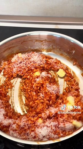 Delicious Amatriciana Risotto Recipe with Chili Flakes