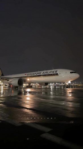 Our passion ✈️ #aviation #aesthetic #4kquality #stunning #plane #cockpit #pilot #avgeek #airport #aircraft #airbus #boeing #takeoff #landing #edit #sunset #beautiful #sunflight