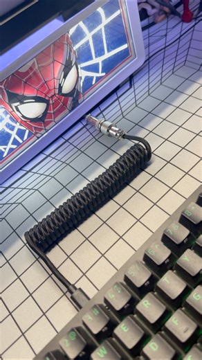 Coiled cable for gaming keyboard!🕸️🕷️ #viralvideo #tech #review#gaming #gamer