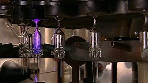 How It's Made S04:E11 - Halogen Bulbs