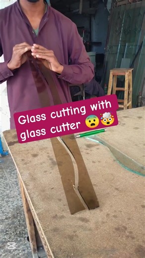 cutting glass with glass cutter 🤯 #viral #shorts #youtubeshorts #shortsfeed #shortvideo #viralvideo