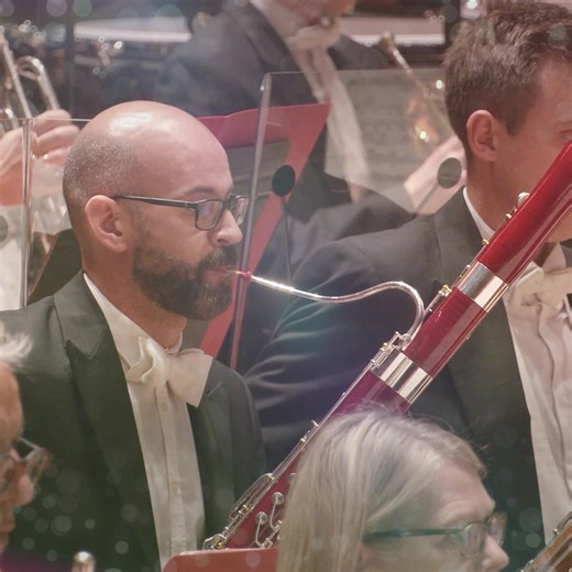 Join us for an unforgettable performance of Handel’s masterpiece Messiah at the Royal Festival Hall. Immerse yourself in the soaring vocals and majestic orchestral accompaniment that have made this oratorio a timeless favourite for over 250 years. Performed by the world-class Philharmonia Orchestra and the renowned Philharmonia Chorus, this concert will take you on a musical journey of pure beauty. | AEG Presents UK