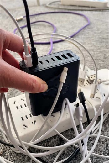 8-Port Charger for All Your Devices Anytime