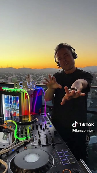 Mashup - 10, Sunset - 10, Vibes - 10