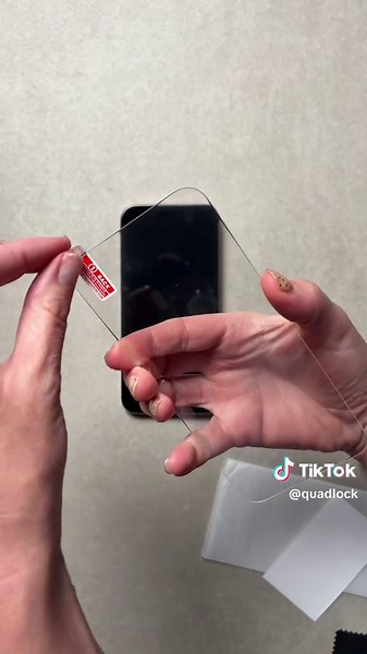 Installing iPhone 16 Pro Max Screen Protector Stress-Free