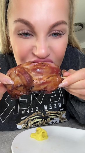 Mini Schweinshaxe Mukbang: Test mit Senf!