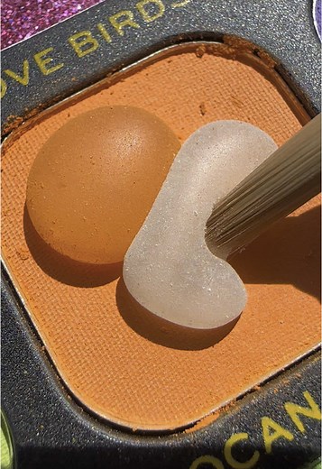 Mixing Colorful Droplets: White and Orange Experiment