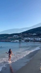Σοφία Φυρου κέρασε και βυζαρες και κωλαρα