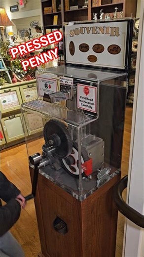 Pressed Penny Machine at Bush’s Beans Visitor Center 🪙 | Cheap Souvenir!