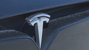 Tesla protest set to take place outside Troy's Somerset Collection