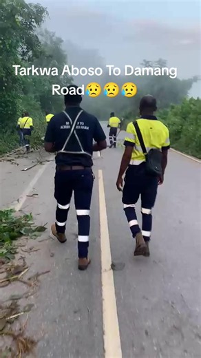 AWAKENING SOUL🧠🧠🧠 (@snrmanobobifunnyvideos2)’s video of road collapse