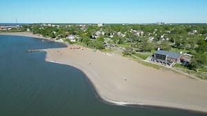 Swimmer dies in reported drowning in Lake Erie