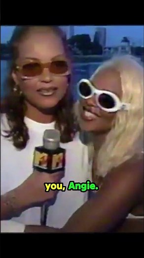 Lil' Kim & Angie Martinez Behind the Scenes of 'Ladies Night' #lilkim #queenbee #jrmafia #shorts