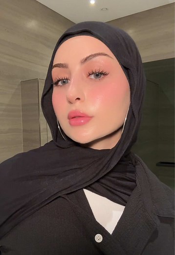 اكتشفوا مكياج هالوين بلاك كات مع SHEGLAM