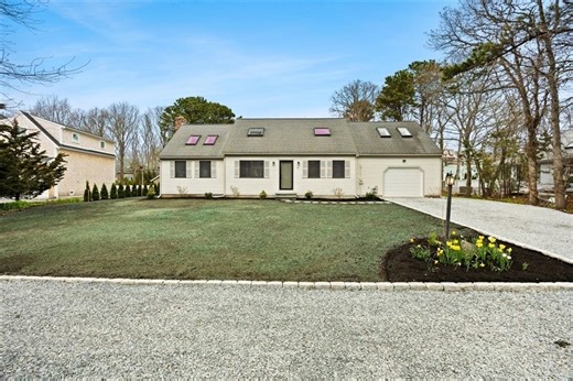 67 Whippoorwill Cir, Mashpee, MA 02649 - MLS 73508098 - Coldwell Banker