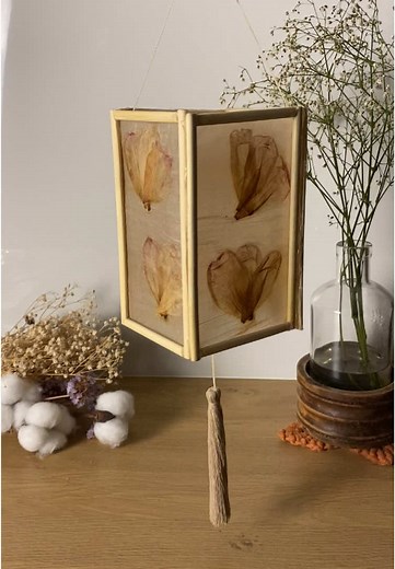 DIY Lampion z Suszonymi Kwiatami Magnolii