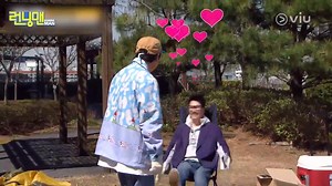 198K views · 8.2K reactions | 헪헮혁헰헵 #헥혂헻헻헶헻헴헠헮헻 헙헥험험 헼헻 헩헶혂 헻헼현https://bit.ly/3exYB19 When you are a maknae in the group  Poor #Kwangsoo #maknaelife | Viu Singapore | Facebook