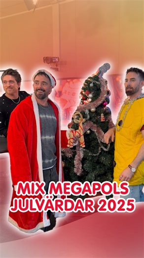 100% julmusik på Mix Megapol och 100% julmys när E.M.D gör sig redo för jobbet som Mix Megapols julvärdar 2025! 🎄 Kan inte bli bättre 😍 | Mix Megapol