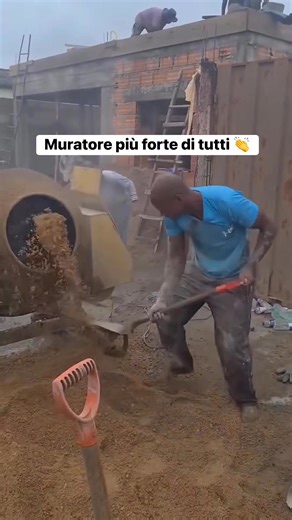 441K views · 598 reactions | Muratore più forte di tutti  #reelschallengereelschallenge #reelschallenge #Ali #capo #stranieri #Mustafa #italia #fblifestyle | Partire e Restare tv | Facebook