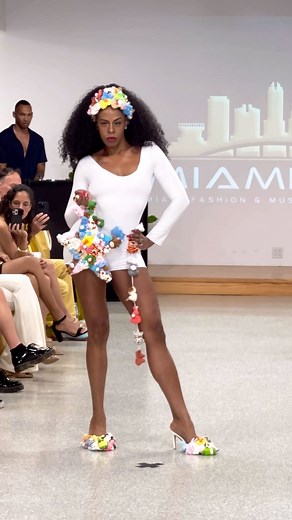 Miami Fashion Week fashion by designer @laneyachristine 💃🏾 #miamifashionweek #MFW #models #lovefashion #designers #latina #miami #fashionshow #fashion #runway #photography #love #art #modelo #runwaymodel #actress #influencer #freeyourself #art | Joanne Suarez