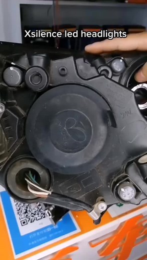 #Xsilence how to install H7 led headlight bulbs #headlights #carlights #autoheadlights #carheadlights #ledlights #autolights #headlamps #ledheadlights #trucklights #headlightbulb