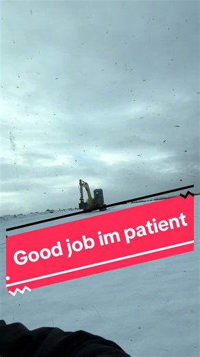 Today was another day in the snow! Spent most of my time waiting for @Fencing with Phil to track the digger around this afternoon 😜😆👍🏻 #agri #digger #farmlife