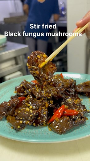 Chinese style black fungus recipe | #Chinesestarter #blackfungus #easyrecipes #foryouシ #facebookpost #reelschallenge #short | Samel Lama