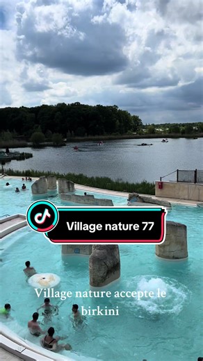 Nage avec birkini au Village Nature 77 près de Paris