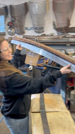 Cutting and welding up the new flanges for the inner piece of the 32 sub rail! 🔨🏁👩‍🏭Welder - @eastwood#323window #19323window #1932 #32ford #coupe #fordcoupe #hotrod #hopup #1932fordcoupe #choppedcoupe #3window #hamb #hopupmagazine #flathead #flatheadford #antique #ford #333window #343window #rust #rustremoval #metal #ford @ford #36coupe #363window #36 #1936 #36car #eastwoodco #keenutility #metalfab #welding #tigwelding #tig #womanwhoweld | Kelly.Builds