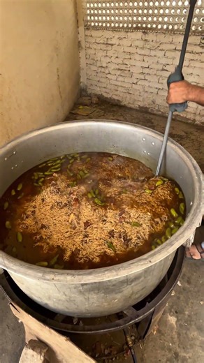 Juicy and tender beef pulao making At jampur