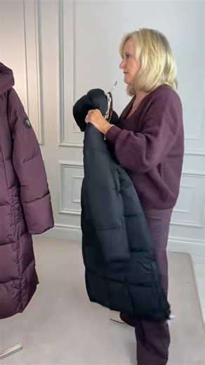 ✨ Fudge & Burgundy from Mos Mosh, Oui ✨ CONTACT : 018241772 📞 0861738480 📞 0879532124 📞 Jenny’s outfit : Mos mosh cardigan in fudge : https://jennys.ie/products/thora-vneck-knit-cardigan-fudge-156830aw25-159 Mos mosh cami in fudge : https://jennys.ie/products/astrid-vneck-silk-tank-top-fudge-153590aw25-159 Mos mosh jeans in fudge : https://jennys.ie/products/soey-iglesia-pant-fudge-172540-159 ON THE RAIL : Oui burgundy print scarf : https://jennys.ie/products/pattern-scarf-rose-red-94666-0303