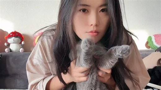 莫莫不是莫耶耐克白袜