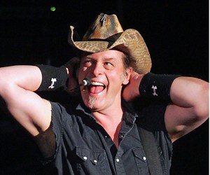 Ted Nugent - Great White Buffalo 🎼𝐄𝐧𝐣𝐨𝐲 𝐭𝐡𝐢𝐬 𝐬𝐨𝐧𝐠 https://greatest.oldies70s.com/ted-nugent-great-white-buffalo | Greatest Songs of All Time