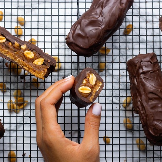 @amytasty makes a 5 ingredient Snickers Bar | Tasty